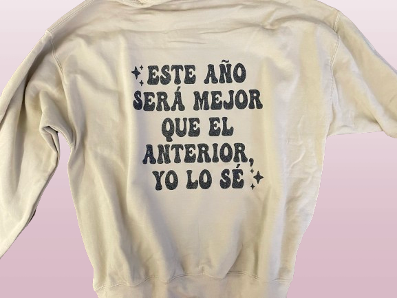 Este Ano Crew Neck/Hoodies