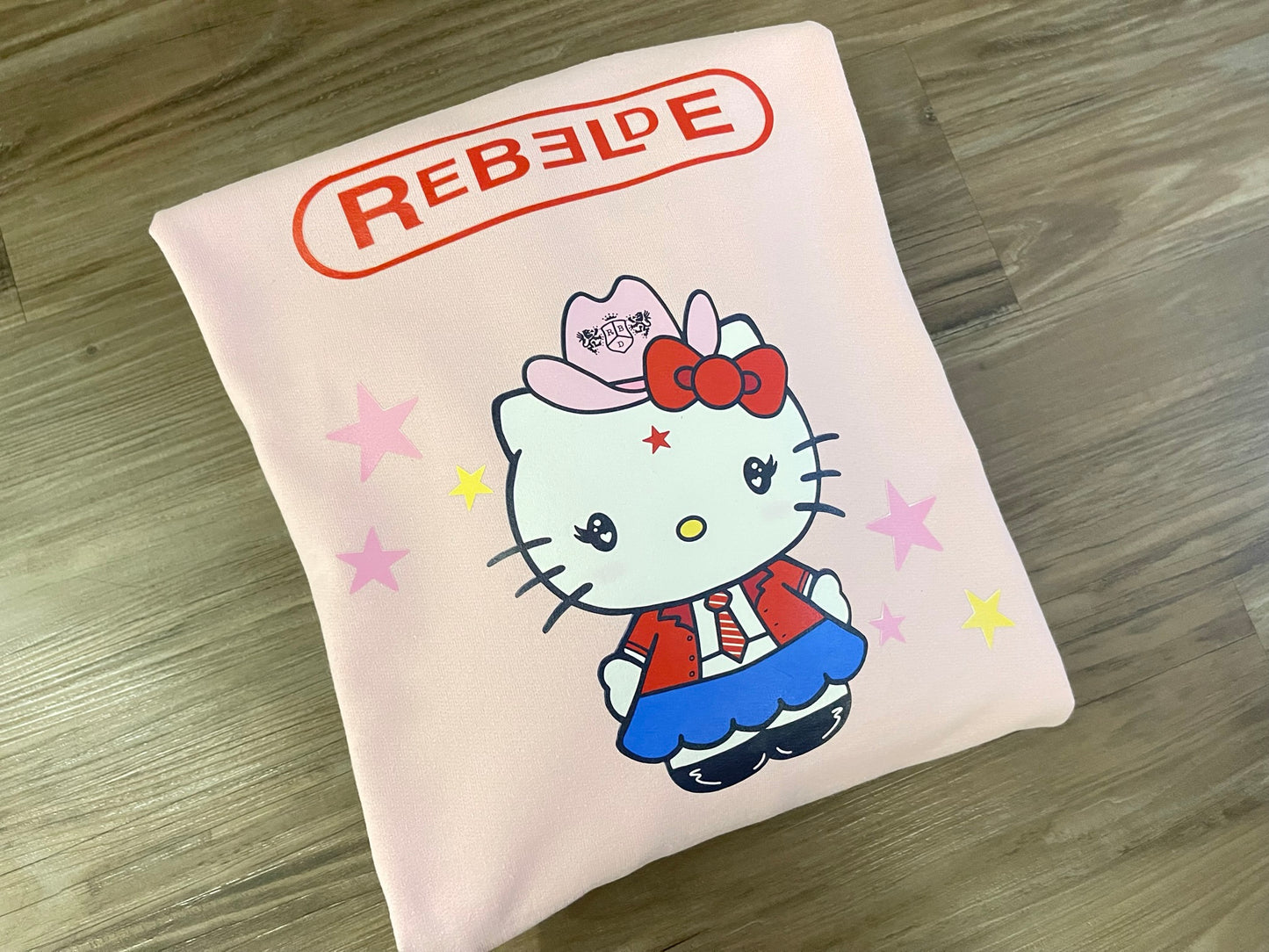Gatita Rebelde Unisex Shirts