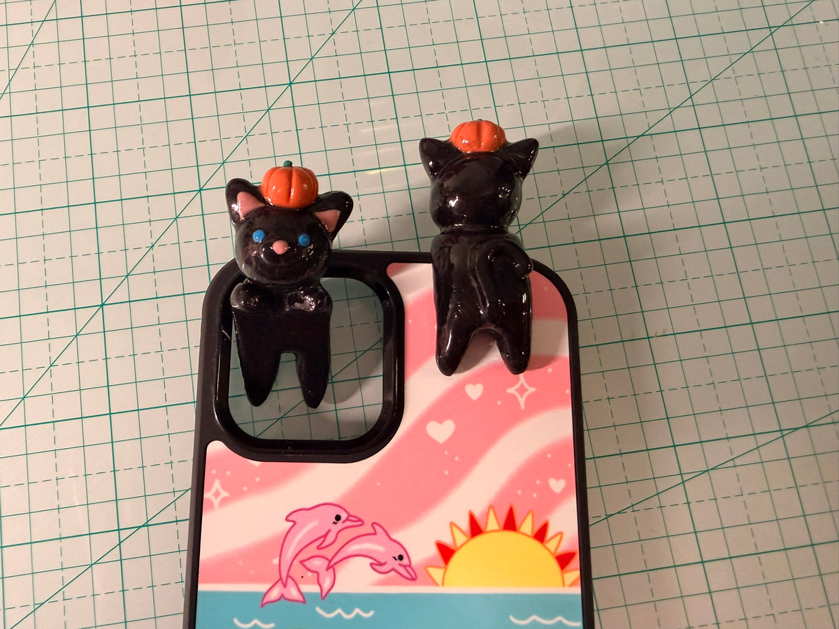 Pumpkin Kitty Phone Buddy